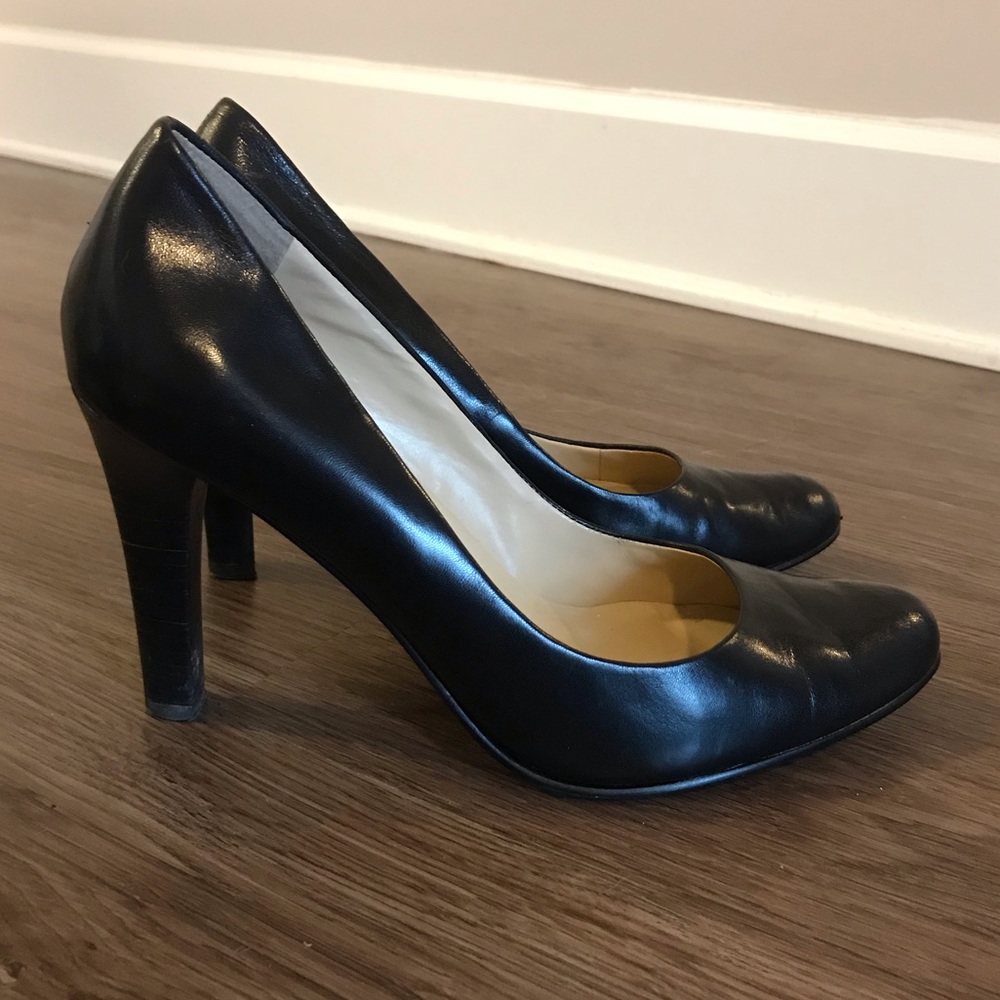Black Ralph Lauren Leather Pumps - Size 9 - Zamora